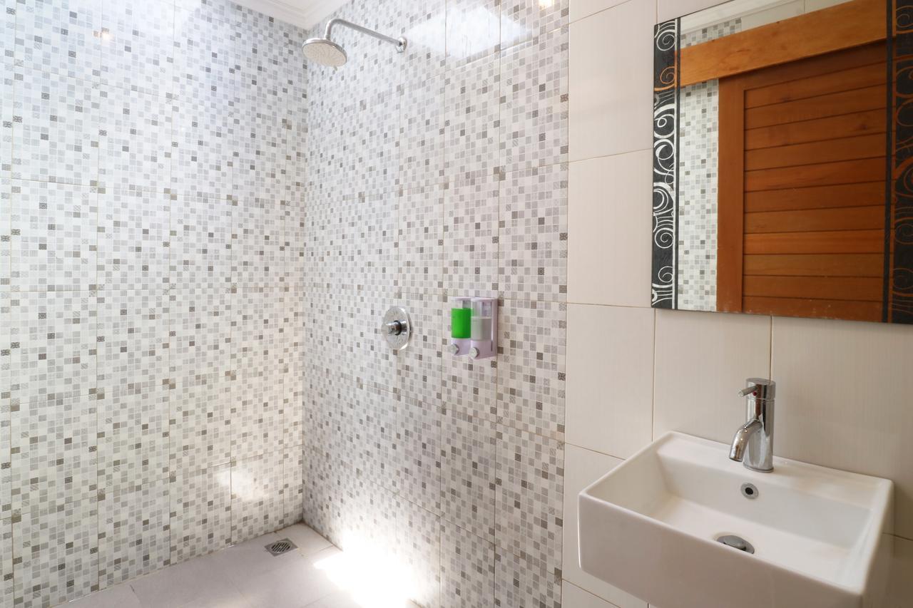 Aghasvina Guest House Canggu Екстериор снимка