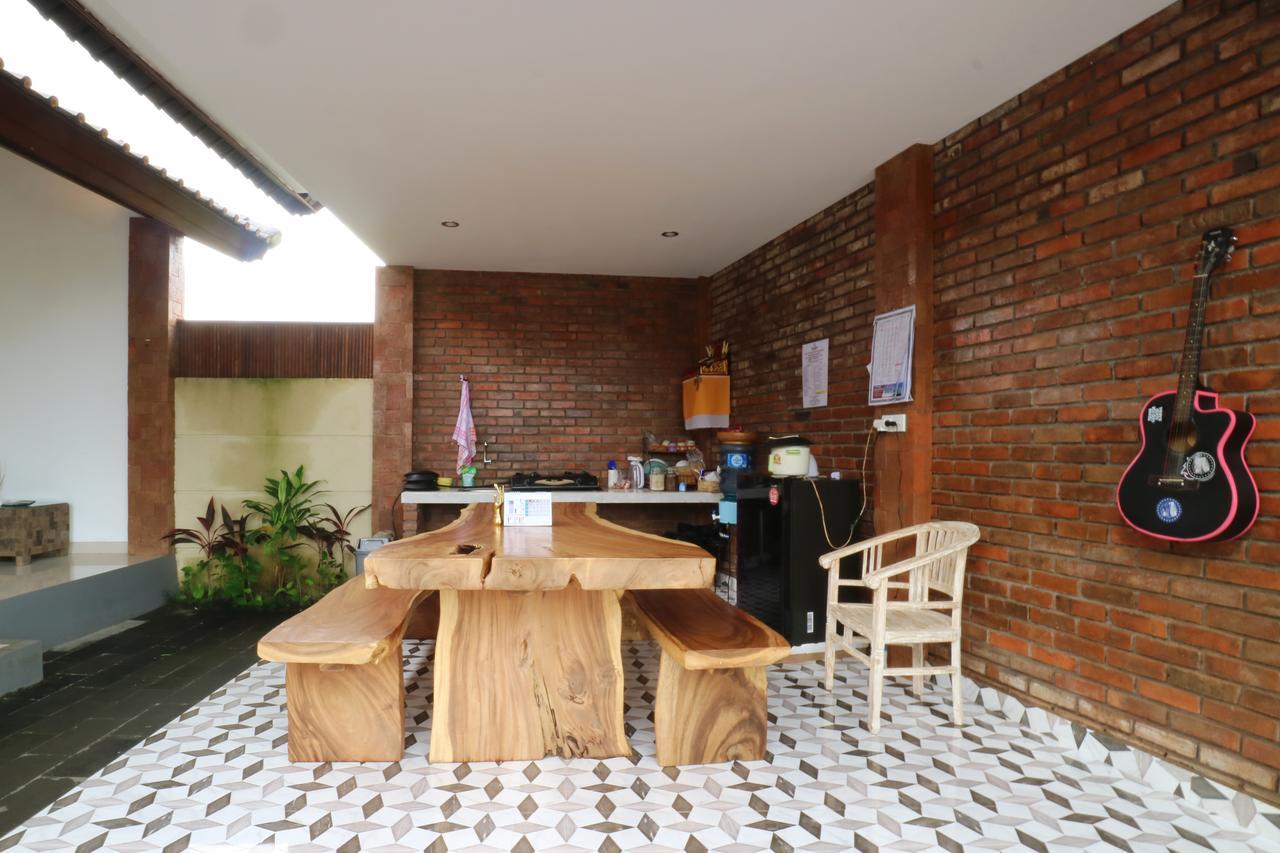 Aghasvina Guest House Canggu Екстериор снимка